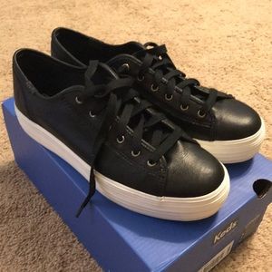 keds triple black